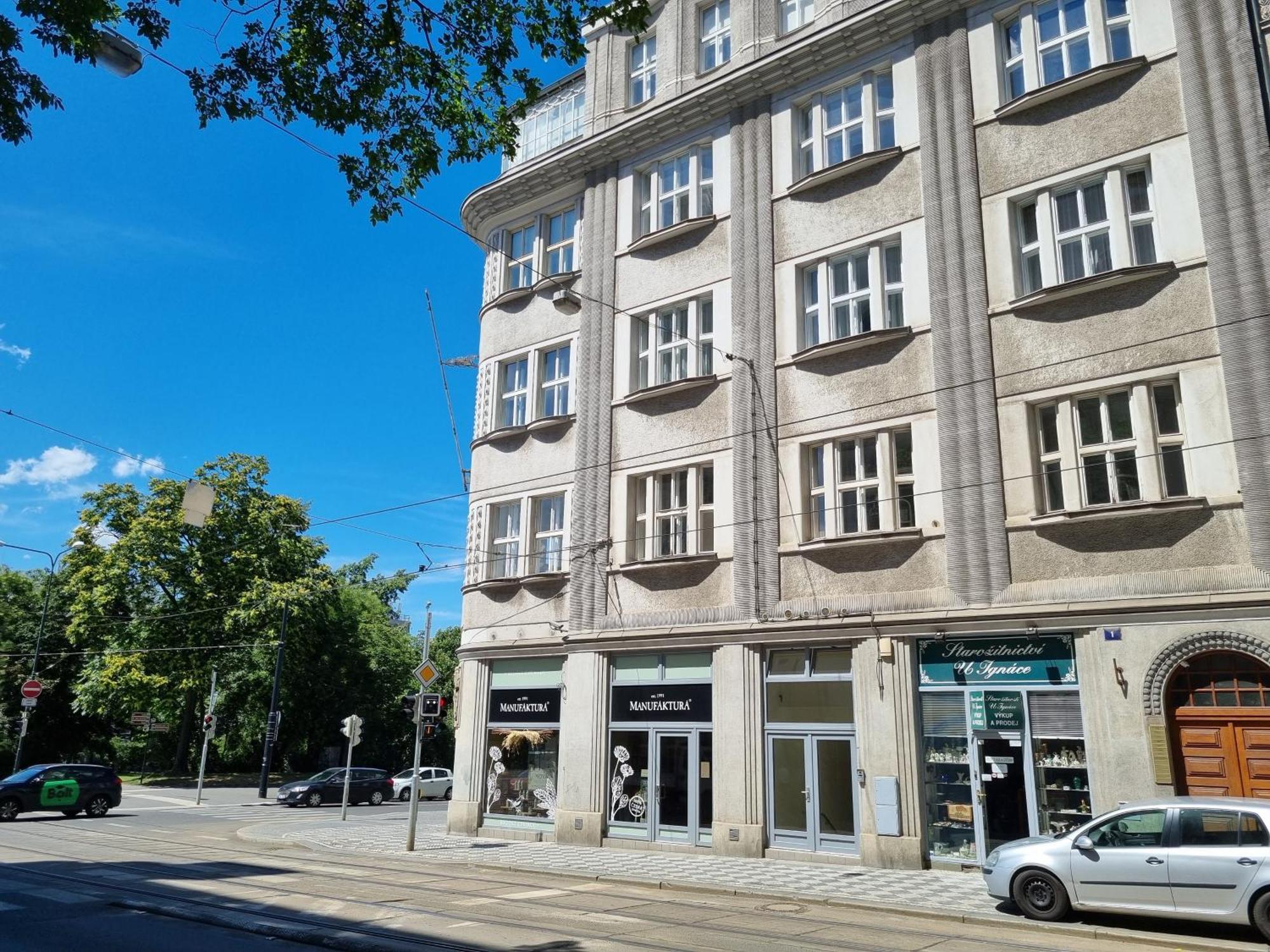 Oasis Apartments At Charles Square Praha Exteriér fotografie